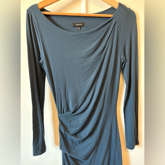 Elegant Blue Long-Sleeve Dress - Picture 2 of 5